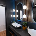 Lägenhet Jacuzzi & Sauna Skyview