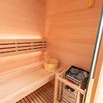 Jacuzzi & Sauna Skyview Apartment Cluj-Napoca