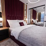 דירה Jacuzzi & Sauna Skyview קלוז'-נאפוקה