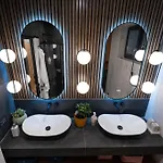 Lägenhet Jacuzzi & Sauna Skyview