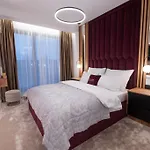 Jacuzzi & Sauna Skyview *