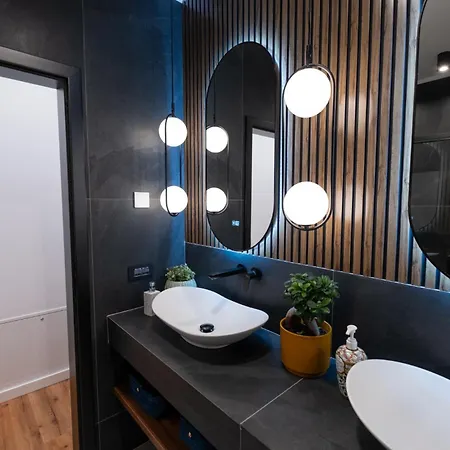 Apartament Jacuzzi & Sauna Skyview