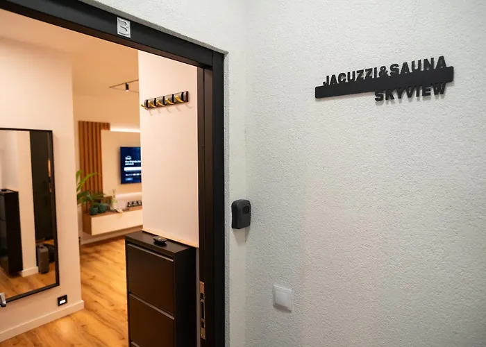 Apartmán Jacuzzi & Sauna Skyview Kluž